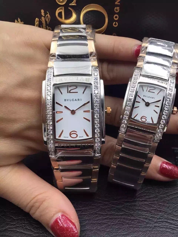 ブルガリ時計正面デザイン